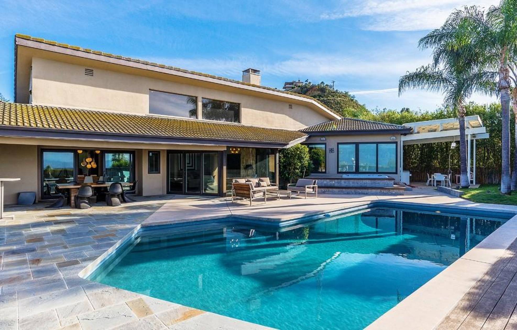 You are currently viewing Rob Dyrdek House: Everything You Need To Know